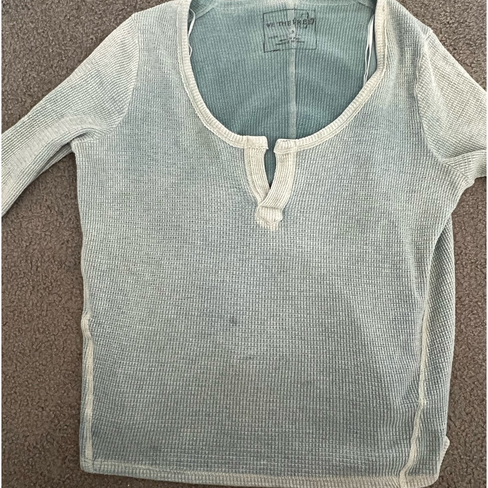 We The Free size small long sleeve thermal shirt